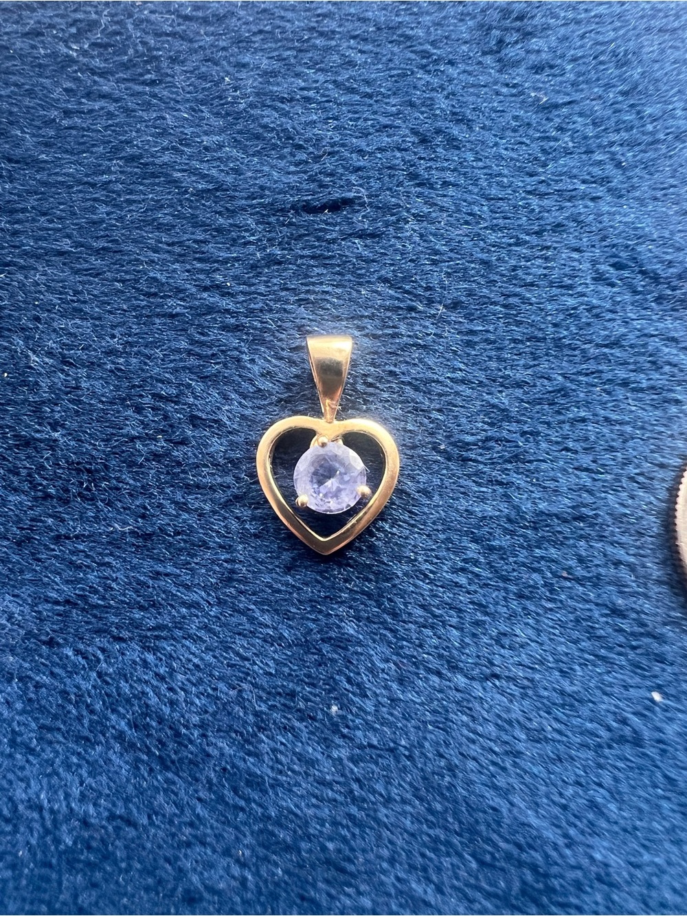 9kt Gold Vintage Heart Pendant with dangling Tanzanite